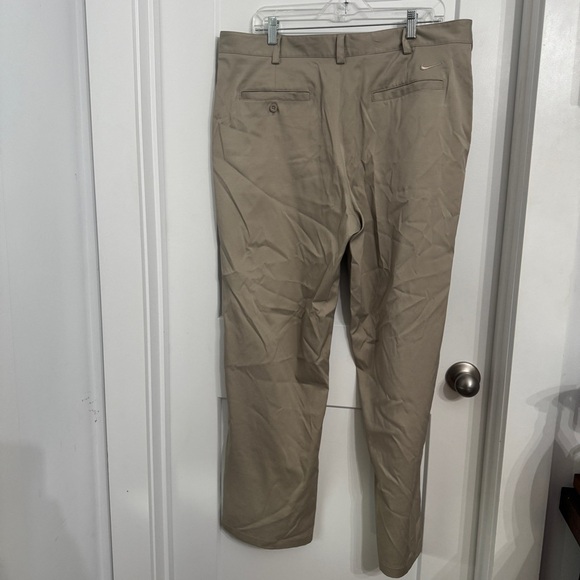 Nike Flat Front Men's Dri-fit Golf Pants Khaki 598445-221 Size 38 Preppy Office - Picture 10 of 12